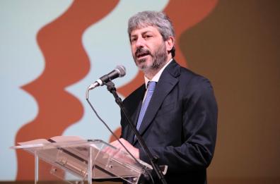 25 Aprile, Fico al Kursaal di Bari : «La resistenza è resistenza. Disgustato da guerra in Ucraina»