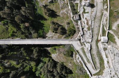 «FlyOn», la realtà virtuale per esplorare in volo Gravina restando fermi «FlyOn», la realtà virtuale per esplorare in volo Gravina restando fermi