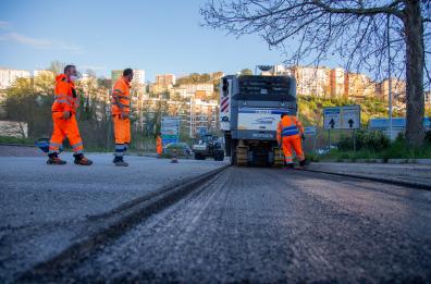 Potenza si prepara al Giro d'Italia: al via l'operazione asfalto in città