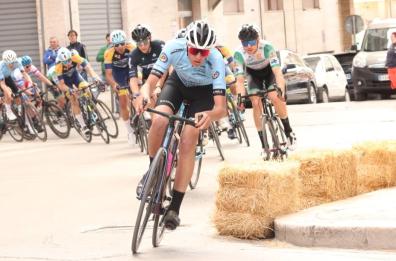 Canosa di Puglia, spettacolo juniores del ciclismo: vince solitario Ricca