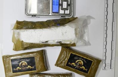 Matera, viaggiava in auto con mezzo chilo di cocaina e hashish: arrestato