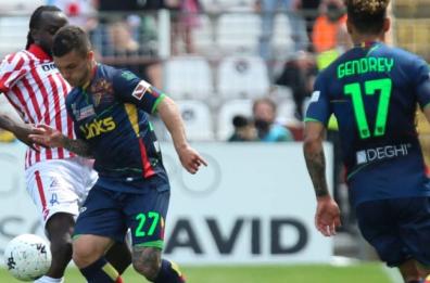 Lecce, la serie A va ancora conquistata: ko per 2-1 a Vicenza