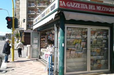 La seconda vita delle edicole: giornali e servizi ai cittadini