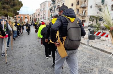 Bari, arrivano i primi pellegrini in onore del patrono San Nicola VIDEO