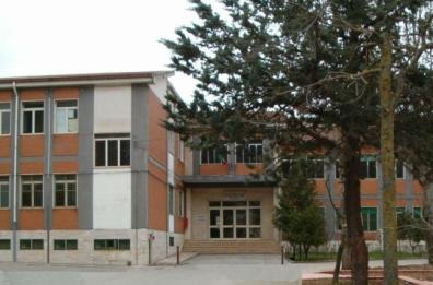 Vandalismo alla scuola di San Marco in Lamis, lezioni sospese