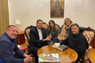 «La pace prima delle armi nella terra dei bimbi feriti»