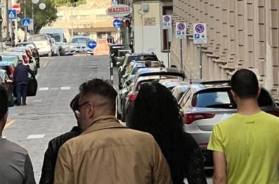 Voci di oggi, voci di ieri sulle ceneri della scuola
