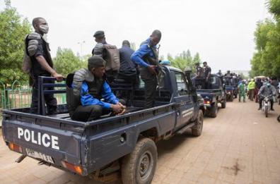 Potentini sequestrati a Mali, parla la sorella del rapito: «Era felice, stava bene»