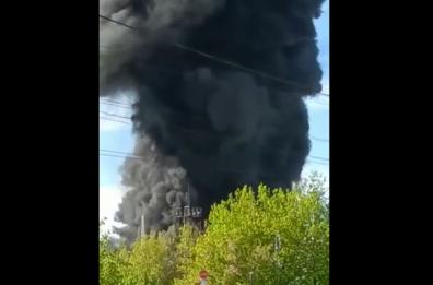 Russia, incendio a Mosca nel Zhukovsky VIDEO