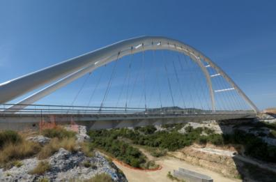 Quel ponte ad arco sulla «Bradanica»