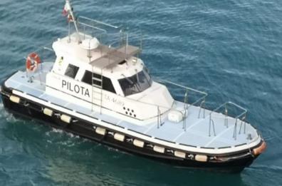 Taranto, salva nove persone a bordo di un natante nelle rada del porto