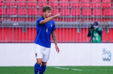 Il Lecce si mette a caccia di Lovato e Destro