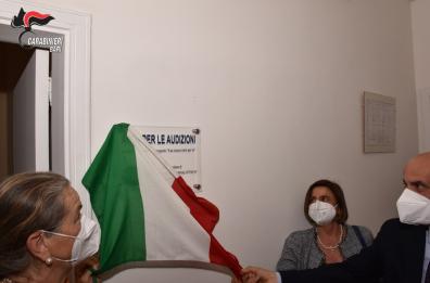 Anche Bari ha in Caserma una «stanza» contro la violenza femminile
