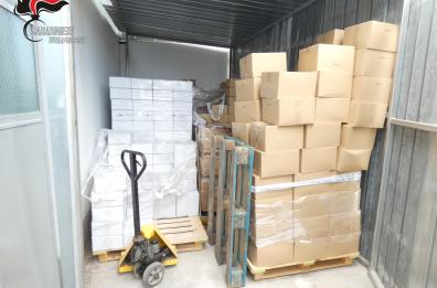 Taranto, sequestrato mezzo milione di buste di plastica non conformi: multe per 50mila euro