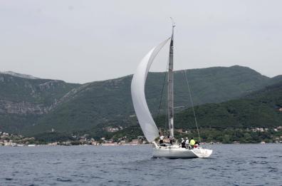 Vela, si chiude la regata Bari-Montenegro, poche barche al traguardo per la mancanza di vento