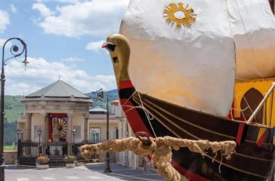 Potenza festeggia San Gerardo, l'arcivescovo: «Smettiamo di farci la guerra». L'inserto in edicola con la «Gazzetta»