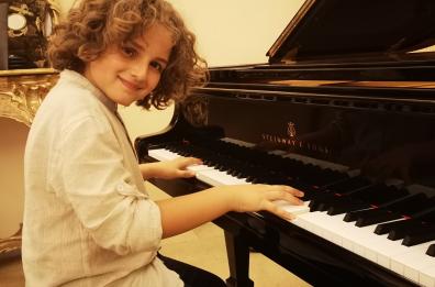 Il giovane pianista leccese Francesco Marra  alla finale nazionale del Concorso Steinway