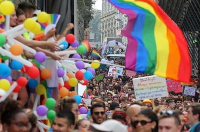 «La diversità ci rende uguali»: l'Onda pride approda anche in Puglia