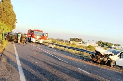 Scontro sulla Nardò-Avetrana: auto finisce nella scarpata, 3 feriti
