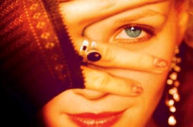 L’Inghilterra antica e sontuosa nella «Fiera della vanità» della regista indiana Mira Nair