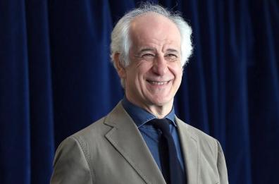 Malore sul palco per Toni Servillo, al teatro dell'Odéon di Parigi