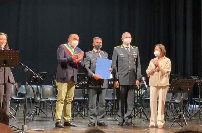 Lecce, nominato cavaliere al merito il maresciallo della Finanza Rolli