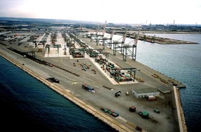 Porto di Taranto, arriva l'aut aut: «Fiducia a Yilport, ma rispetti i patti»