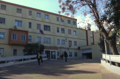 Trani, bimba di 9 anni si sente male a scuola: muore in ospedale a Bisceglie. Disposta autopsia