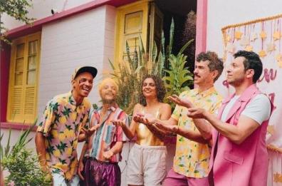 Dal Brasile al sud Italia, tornano in tour i Graveola e o Lixo Polifônico