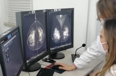Tumori, Asl Bari potenzia centri screening mammografico