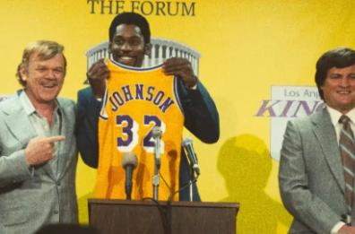 Le star dei Lakers tra trionfi e droga in «Winning Time»