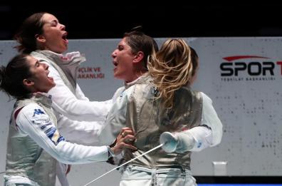 La potentina Francesca Palumbo d'oro con il quartetto di fioretto