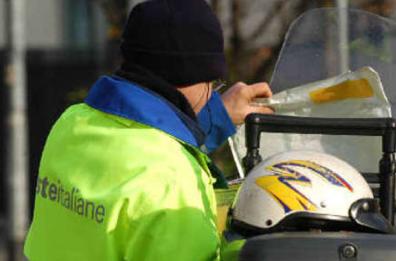 Postino non consegna raccomandata a Putignano, condanna per le Poste