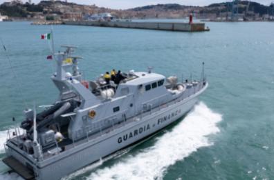 Pesca di frodo ad Ancona, sequestrati 8mila ricci a due soggetti della Bat