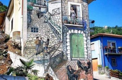 Sant'Angelo le Fratte: la città rivive con la bellezza dei murales