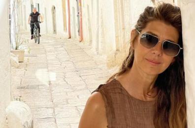 L'attrice Marisa Tomei a Ostuni, tra cibo e panorami mozzafiato