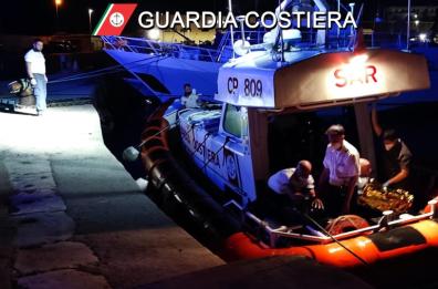 Otranto, ha un malore durante la crociera: salvato dalla Guardia Costiera
