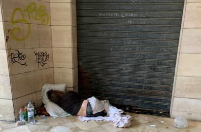 Trani, «a Palazzo Galleria senza tetto lasciati in un degrado pericoloso» 