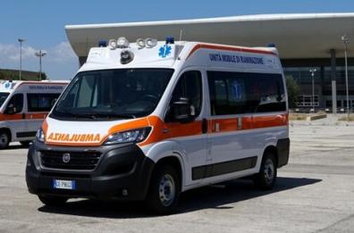 Auto contro auto a Bari: morto 70enne. Ferito il conducente dell’altro mezzo