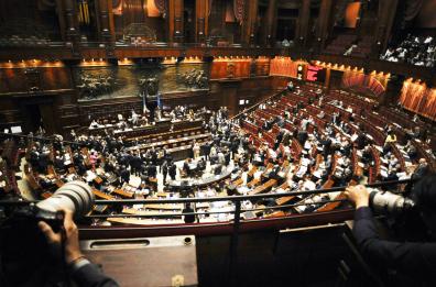 La politica da queste parti è in apnea: da un lato temporeggiano, dall’altro pure e continuano a mancare idee forti