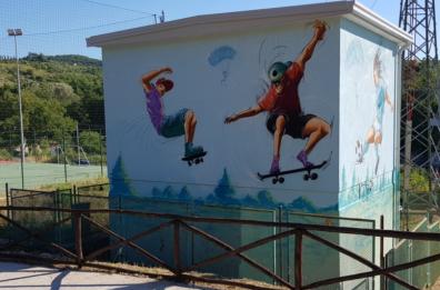 Tito, la cabina elettrica diventa un'opera d'arte grazie a un murales