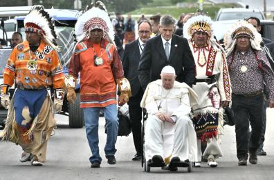 Da Wojtyla a Bergoglio le scuse per i crimini incompatibili con la fede Da Wojtyla a Bergoglio le scuse per i crimini incompatibili con la fede