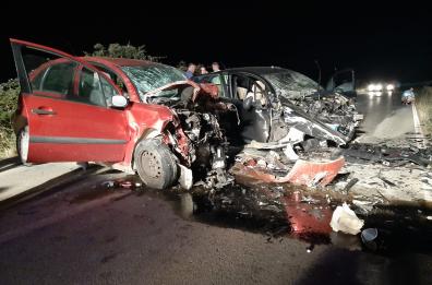 Incidente frontale sulla Turi-Castellana: un morto e 5 feriti