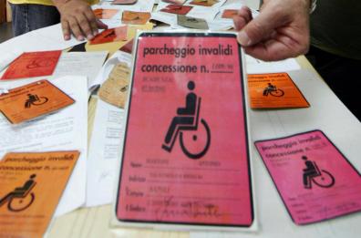 Fasano, certificato di invalidità all'80% ottenuto dietro pagamento: condannato