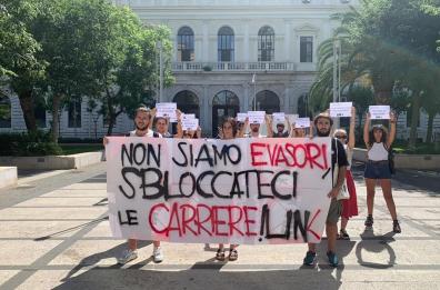 Uniba, blocco delle carriere universitarie: la protesta di Link Bari «Non siamo evasori»