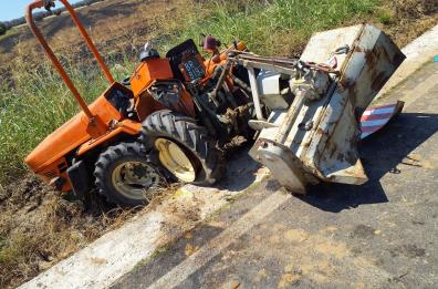 Autocarro tampona un trattore: muore 57enne nel Brindisino