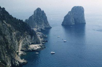 «Azzurro. Storie di mare» il racconto di Capri e Procida tra cultura, musica e ambiente