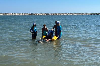 Bari, al via il progetto S.a.l.e: accoglienza in spiaggia di persone con disabilità
