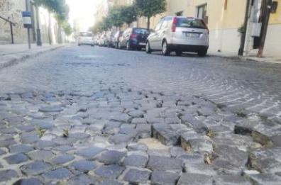 Brindisi, Vie Porta Lecce e Ciciriello: rifacimento a singhiozzo