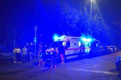 Lecce, donna accoltellata vicino la stazione: è grave. Fermata una donna